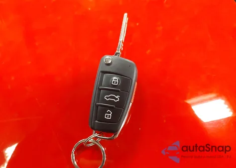 2018 Audi Q3 2.0T Premium/2.0T Sport Premium z USA, uszkodzony, nr VIN WA1ECCFS1JR002015